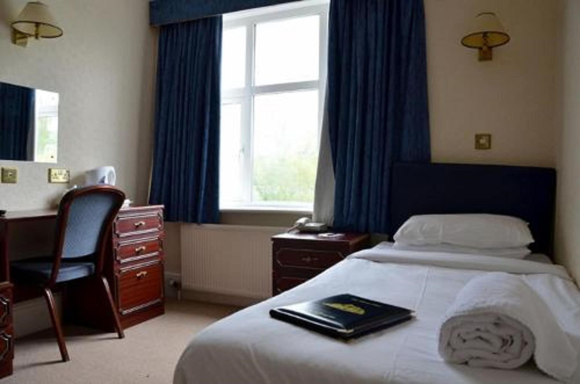 Uno Hotel Thames Maidenhead Dış mekan fotoğraf