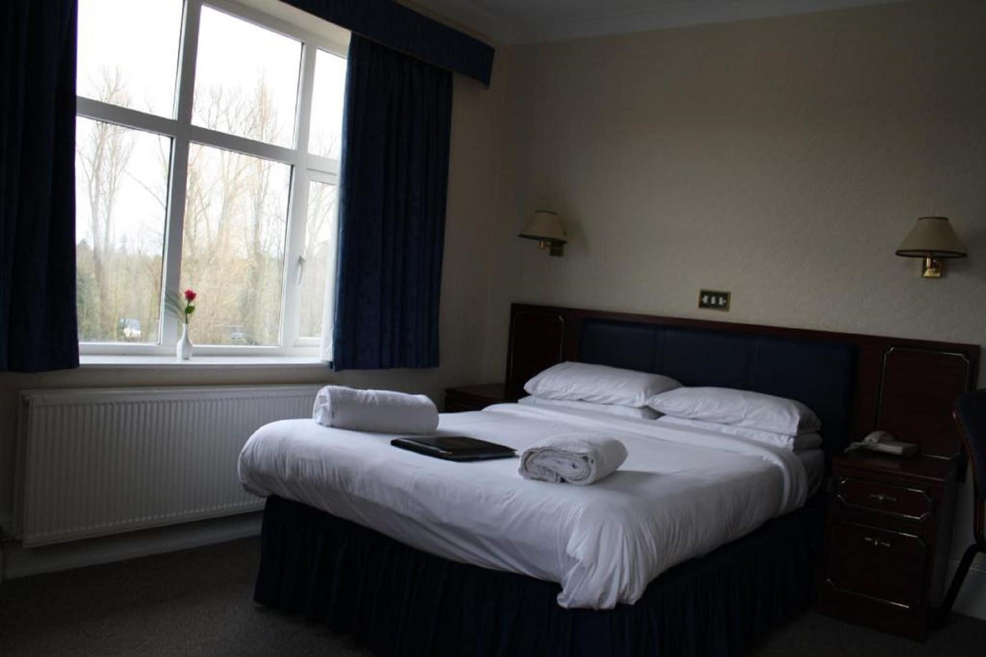 Uno Hotel Thames Maidenhead Dış mekan fotoğraf