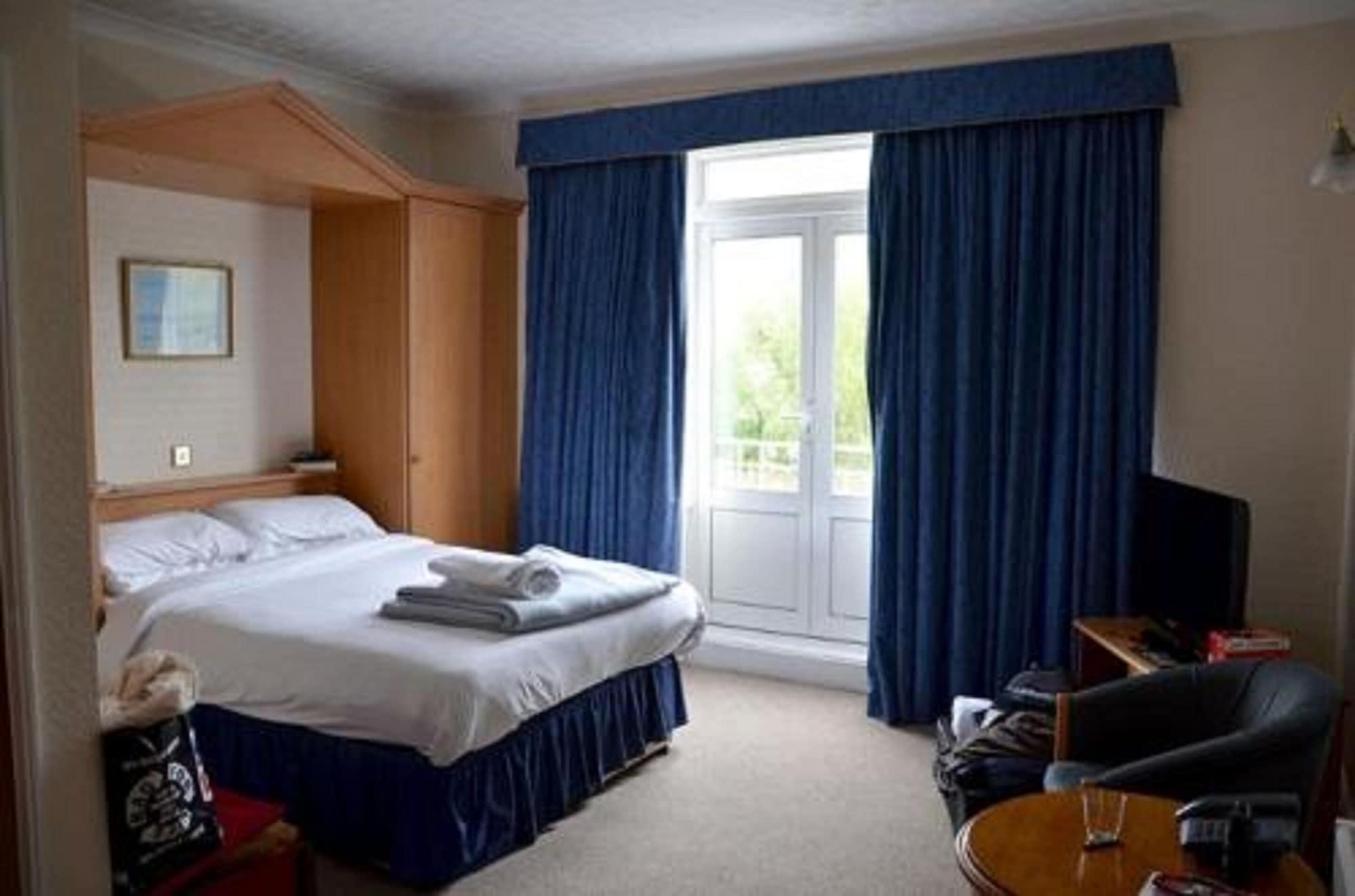 Uno Hotel Thames Maidenhead Dış mekan fotoğraf