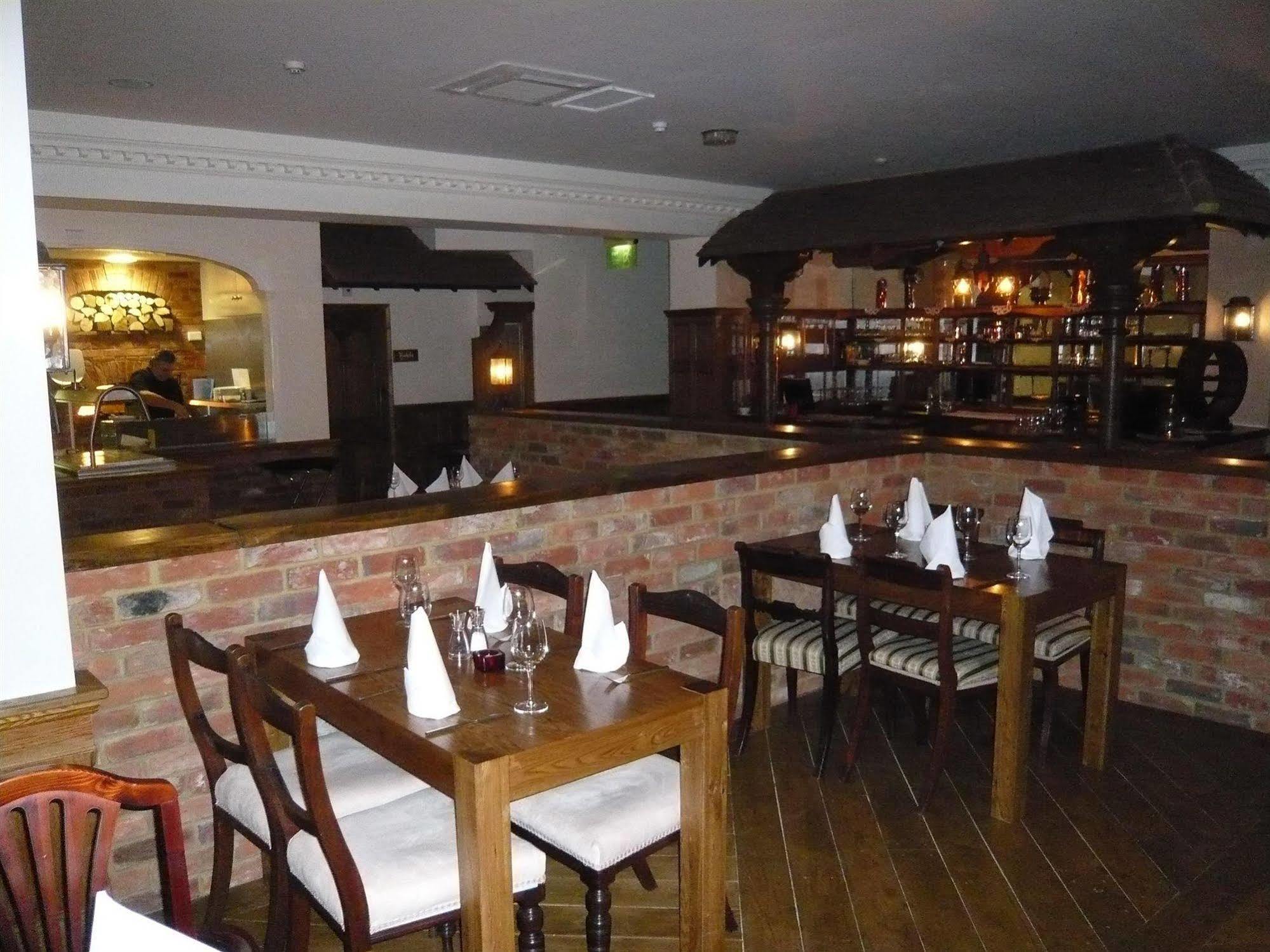 Uno Hotel Thames Maidenhead Dış mekan fotoğraf